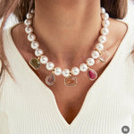 Pingente com cristal retangular e fecho click